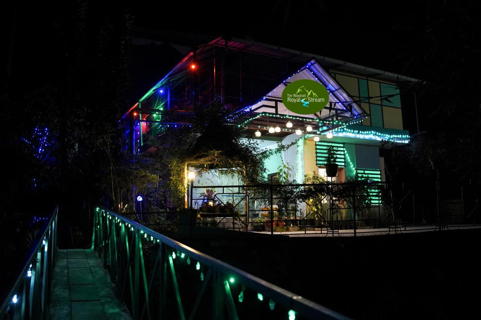 Wayanad Royal Stream Bed & Breakfast Kalpatta Exterior foto