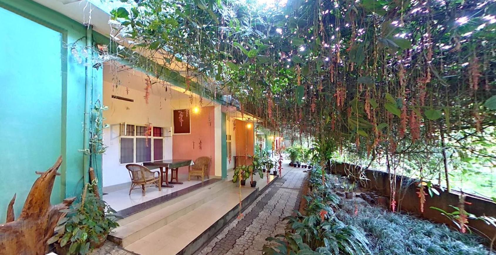 Wayanad Royal Stream Bed & Breakfast Kalpatta Exterior foto