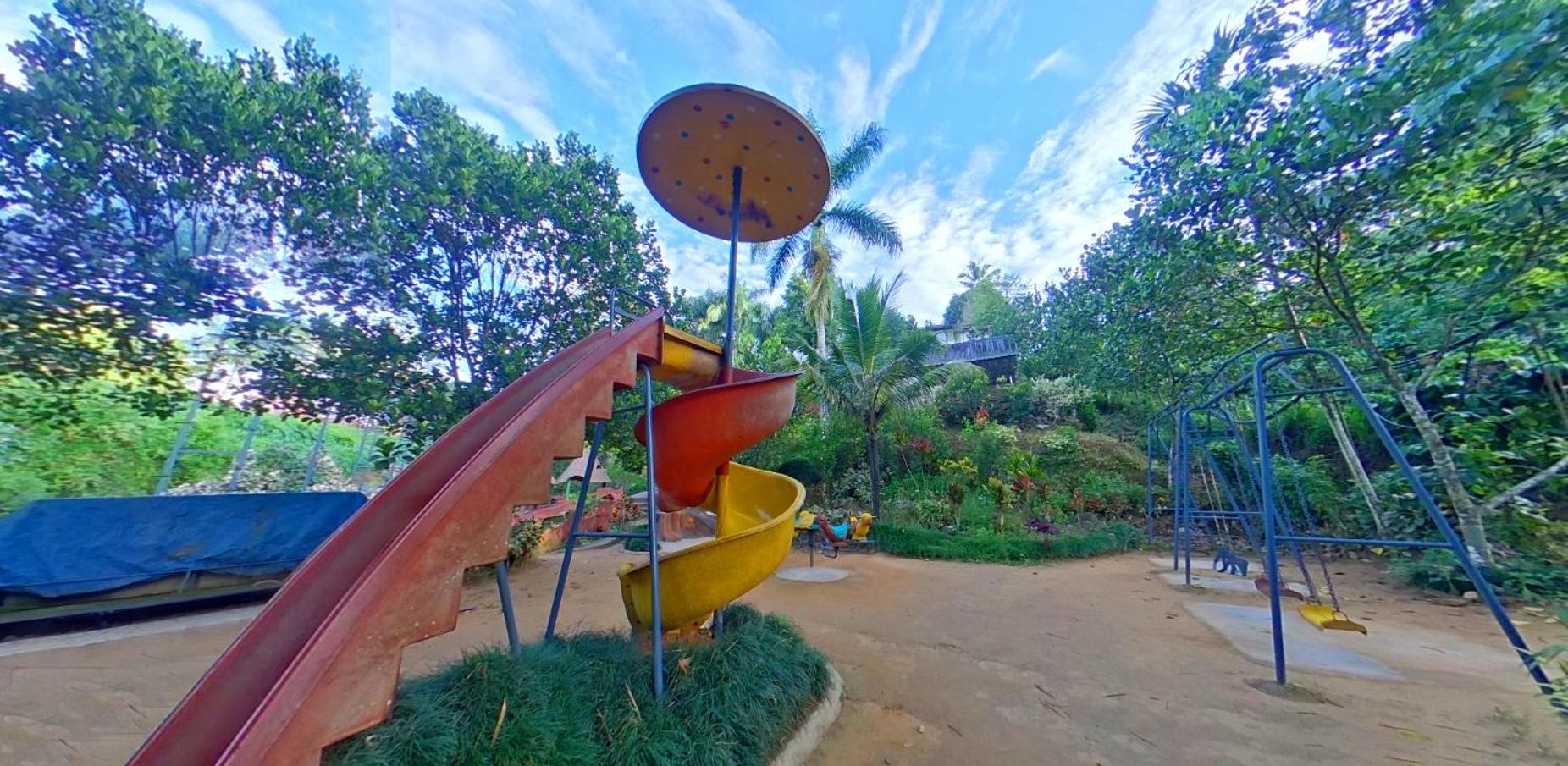 Wayanad Royal Stream Bed & Breakfast Kalpatta Exterior foto
