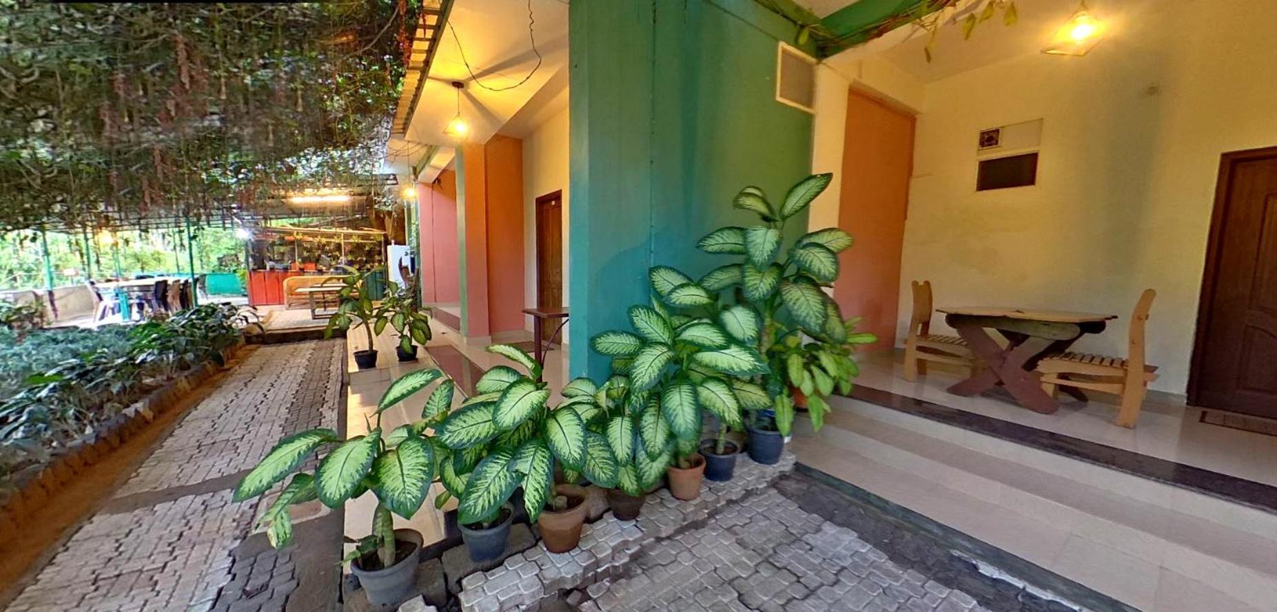 Wayanad Royal Stream Bed & Breakfast Kalpatta Exterior foto