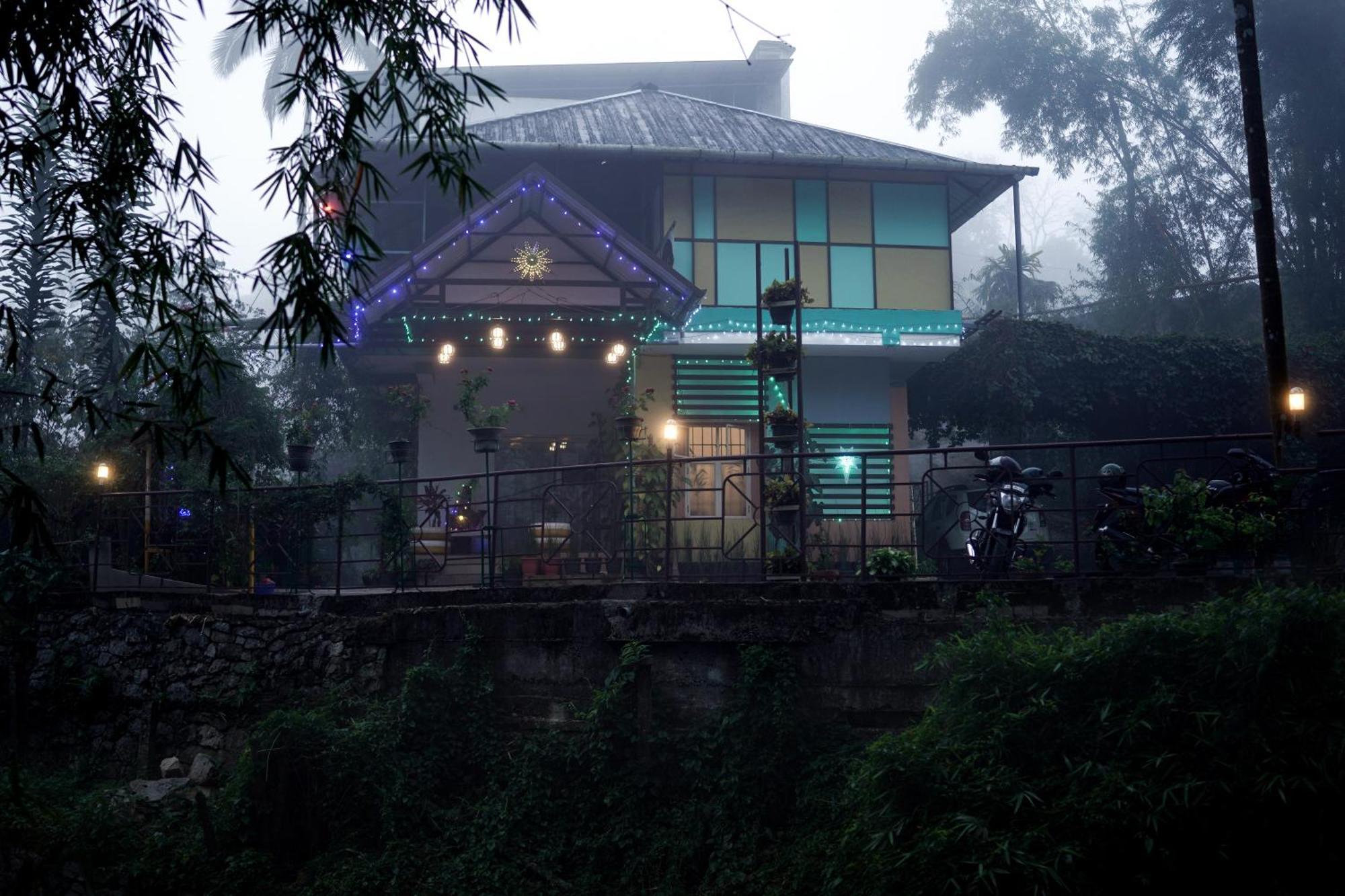 Wayanad Royal Stream Bed & Breakfast Kalpatta Exterior foto