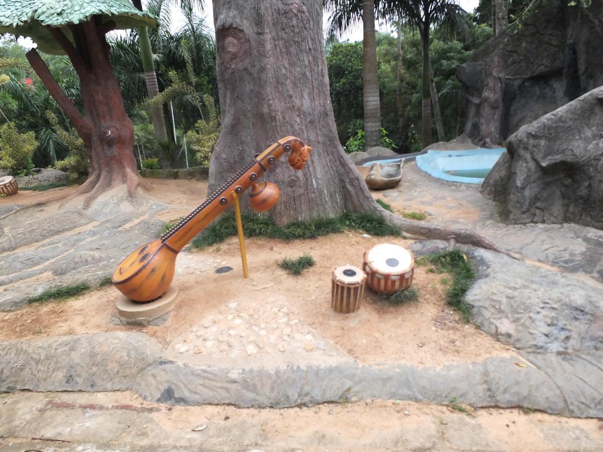 Wayanad Royal Stream Bed & Breakfast Kalpatta Exterior foto